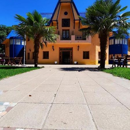 Hotel El Volcan Exterior foto